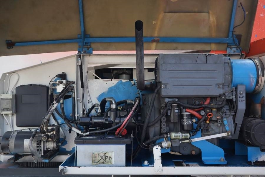 Genie S45 Valid inspection, Diesel, 4x4 Drive, 15.72 m W - Teleskopska dvižna ploščad: slika 3 Genie S45 Valid inspection, Diesel, 4x4 Drive, 15.72 m W - Teleskopska dvižna ploščad: slika 3