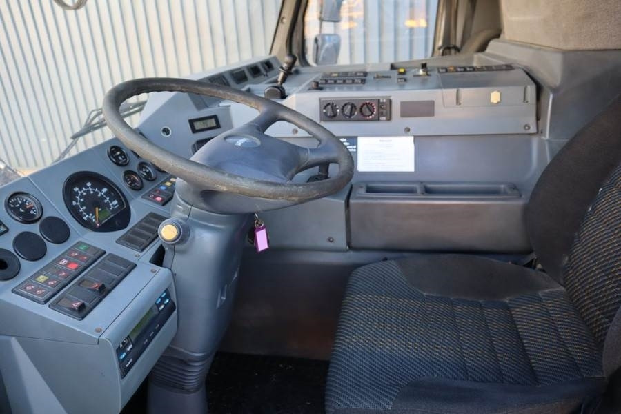 Grove GMK3055 Diesel, 6x6x6, 55t Capacity, 43m Main Boom - Avtodvigalo za vse namene: slika 4 Grove GMK3055 Diesel, 6x6x6, 55t Capacity, 43m Main Boom - Avtodvigalo za vse namene: slika 4