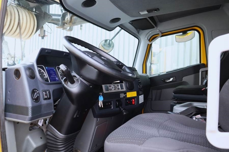 Grove GMK5250XL-1 Available Immediately, Dutch Registrat - Avtodvigalo za vse namene: slika 4 Grove GMK5250XL-1 Available Immediately, Dutch Registrat - Avtodvigalo za vse namene: slika 4