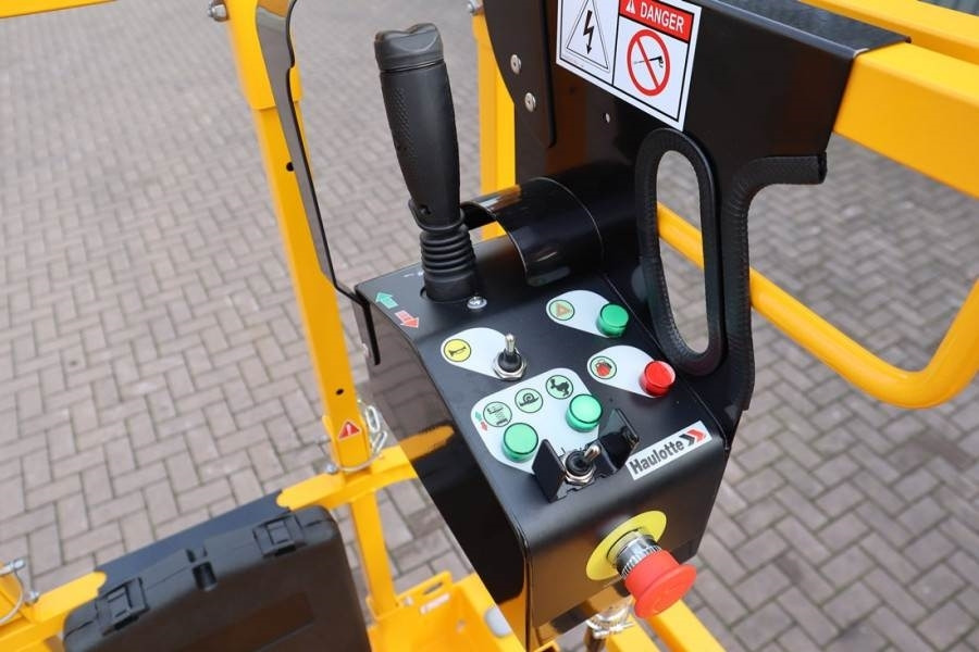 Haulotte Compact 10N Valid Inspection, *Guarantee! 10m Work - Škarjasta dvižna ploščad: slika 4 Haulotte Compact 10N Valid Inspection, *Guarantee! 10m Work - Škarjasta dvižna ploščad: slika 4