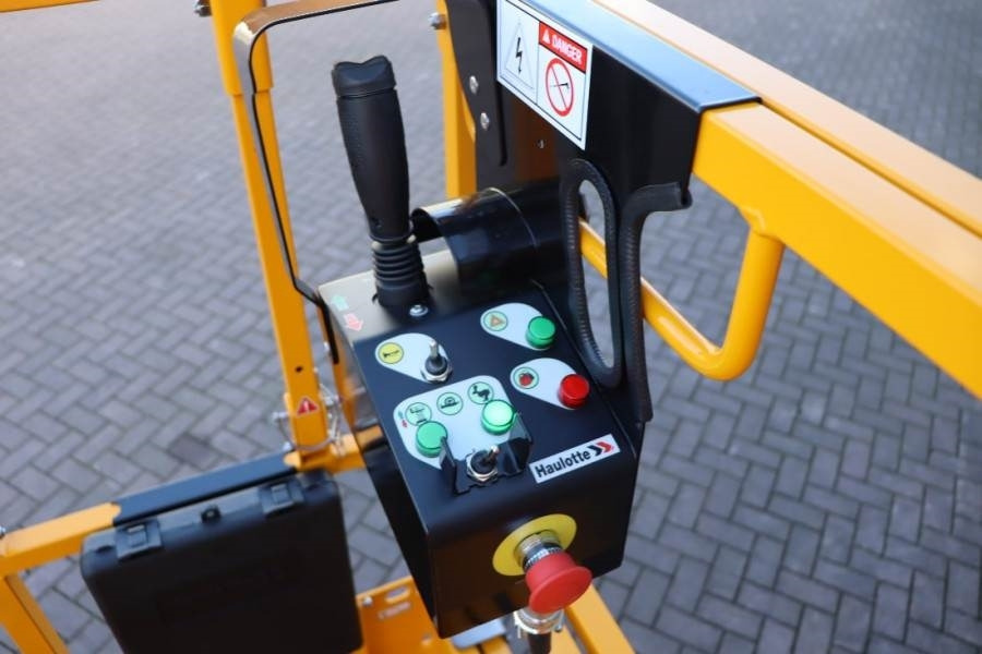 Haulotte Compact 10N Valid Inspection, *Guarantee! 10m Work - Škarjasta dvižna ploščad: slika 5 Haulotte Compact 10N Valid Inspection, *Guarantee! 10m Work - Škarjasta dvižna ploščad: slika 5