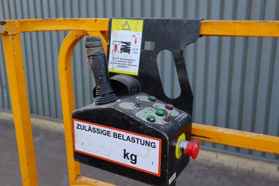 Haulotte Compact 12 Electric, 12m Working Height, 300kg Cap - Škarjasta dvižna ploščad: slika 4 Haulotte Compact 12 Electric, 12m Working Height, 300kg Cap - Škarjasta dvižna ploščad: slika 4