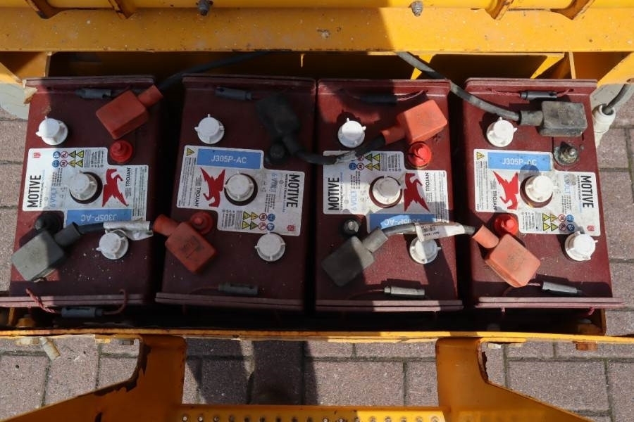 Haulotte Compact 14 Electric, 14m Working Height, 350kg Cap - Škarjasta dvižna ploščad: slika 5 Haulotte Compact 14 Electric, 14m Working Height, 350kg Cap - Škarjasta dvižna ploščad: slika 5