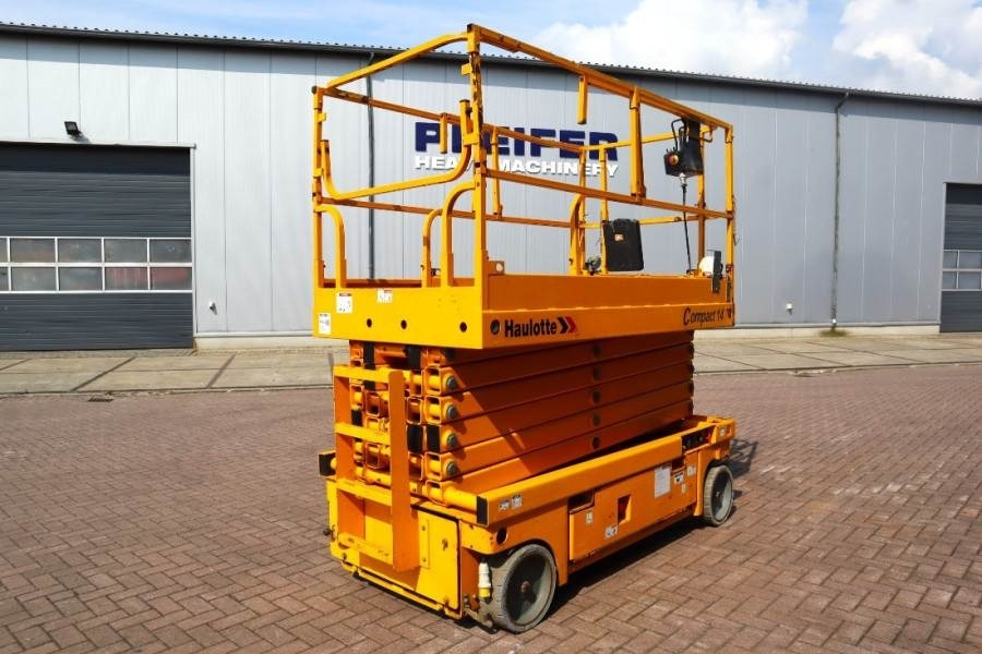 Haulotte Compact 14 Electric, 14m Working Height, 350kg Cap - Škarjasta dvižna ploščad: slika 2 Haulotte Compact 14 Electric, 14m Working Height, 350kg Cap - Škarjasta dvižna ploščad: slika 2
