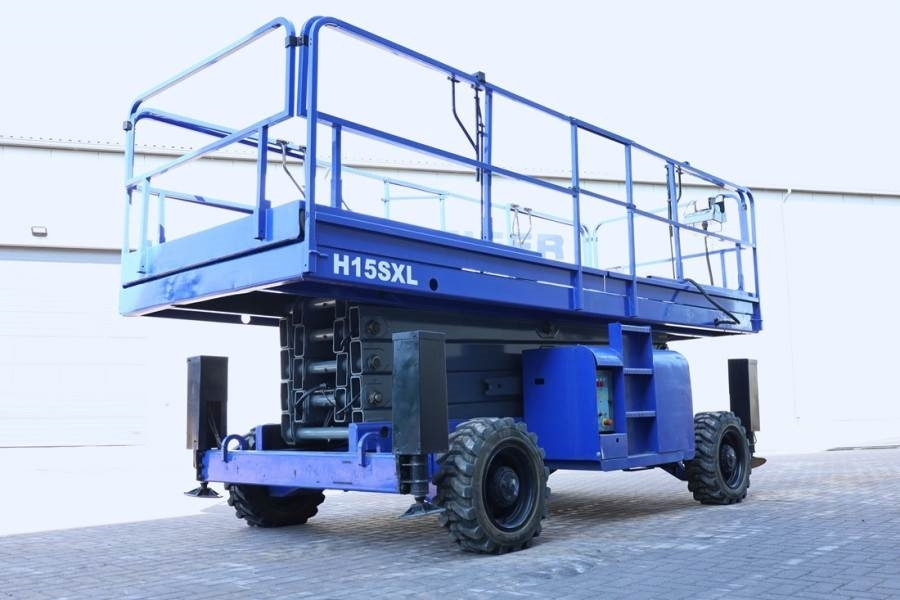 Haulotte H15SXL Diesel, 4x4 Drive, 15m Working Height, 500k - Škarjasta dvižna ploščad: slika 2 Haulotte H15SXL Diesel, 4x4 Drive, 15m Working Height, 500k - Škarjasta dvižna ploščad: slika 2
