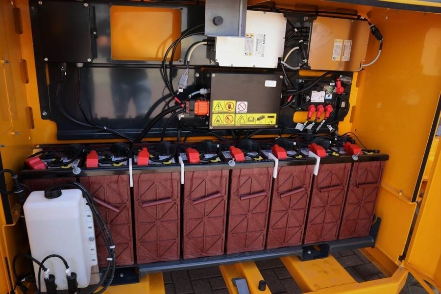 Haulotte HS18EPRO Valid Inspection, Full Electric 4x4 Drive - Škarjasta dvižna ploščad: slika 5 Haulotte HS18EPRO Valid Inspection, Full Electric 4x4 Drive - Škarjasta dvižna ploščad: slika 5