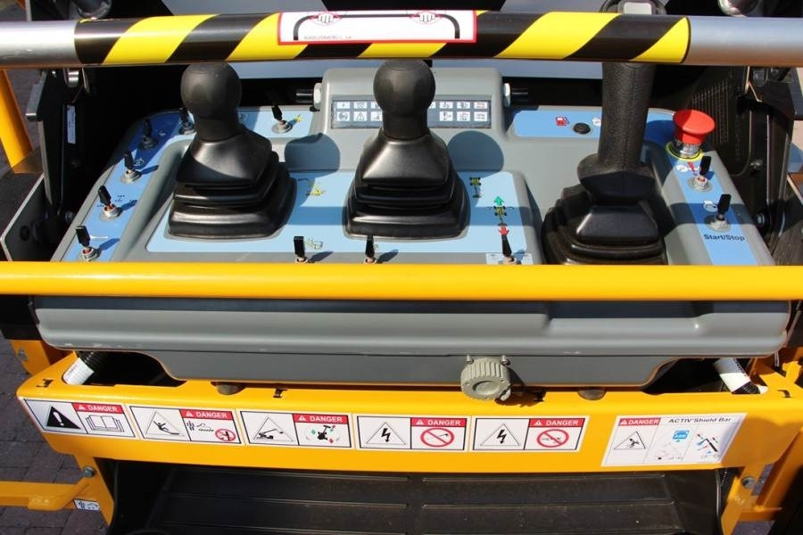 Haulotte HT28RTJ Pro Diesel, 4x4 Drive, 27.9 m Working Heig - Teleskopska dvižna ploščad: slika 3 Haulotte HT28RTJ Pro Diesel, 4x4 Drive, 27.9 m Working Heig - Teleskopska dvižna ploščad: slika 3