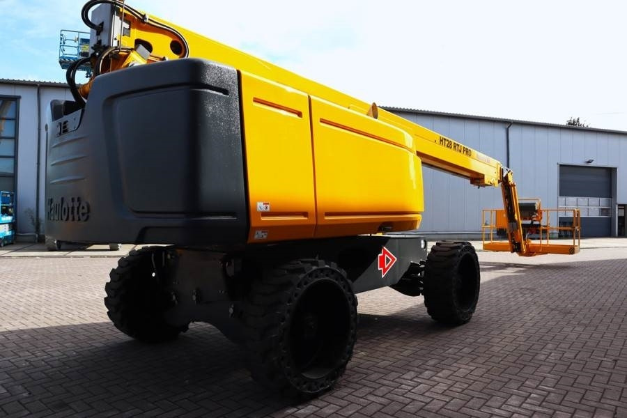 Haulotte HT28RTJ Pro Guarantee! 4x4x4 Drive, 28 m Working H - Teleskopska dvižna ploščad: slika 2 Haulotte HT28RTJ Pro Guarantee! 4x4x4 Drive, 28 m Working H - Teleskopska dvižna ploščad: slika 2