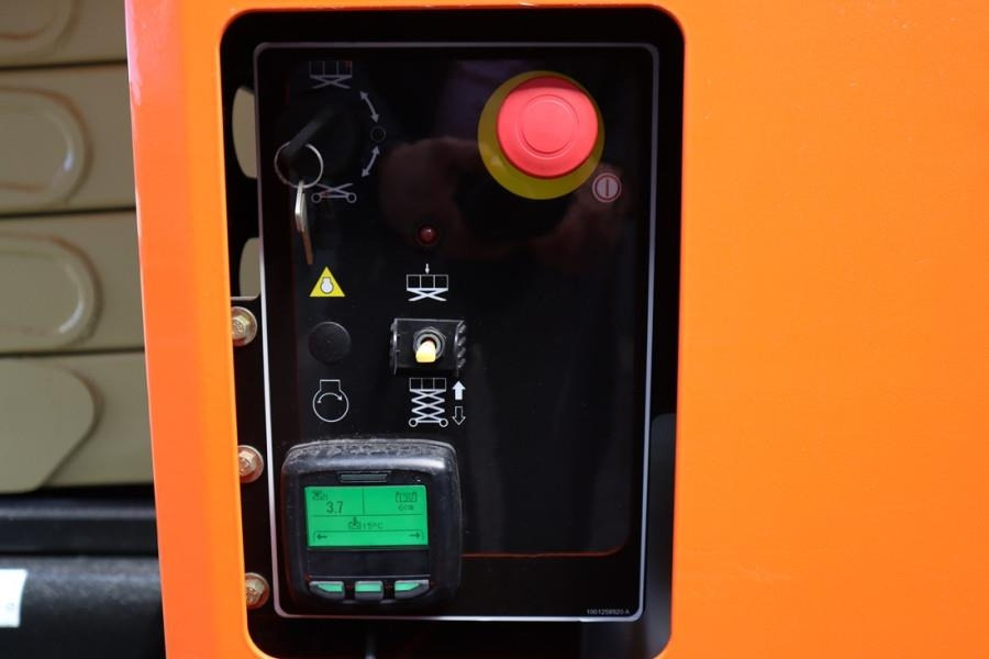 JLG ERT3369 Unused, Diesel, 12m Working Height, 454kg - Škarjasta dvižna ploščad: slika 4 JLG ERT3369 Unused, Diesel, 12m Working Height, 454kg - Škarjasta dvižna ploščad: slika 4