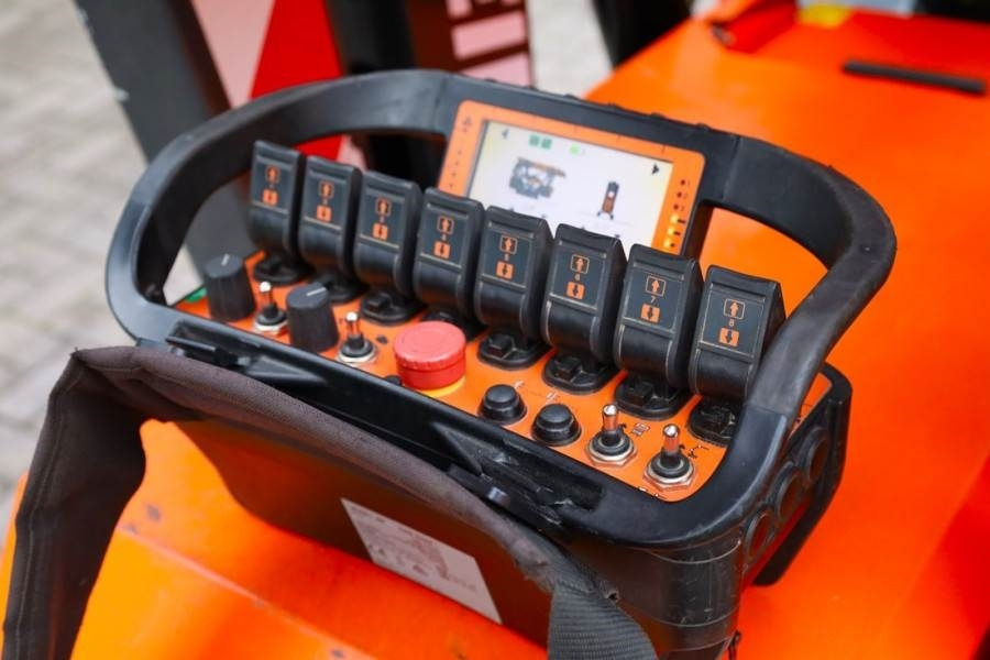Jekko SPX532CL2 Electric, Remote Controlled, 17.3m Lifti - Gosenični žerjav: slika 4 Jekko SPX532CL2 Electric, Remote Controlled, 17.3m Lifti - Gosenični žerjav: slika 4