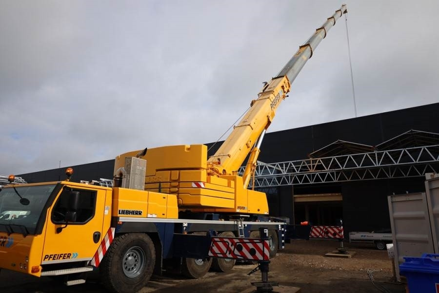 Liebherr LTM1250-5.1 Dutch Registration, Paragraph 70, 10x6 - Avtodvigalo za vse namene: slika 2 Liebherr LTM1250-5.1 Dutch Registration, Paragraph 70, 10x6 - Avtodvigalo za vse namene: slika 2