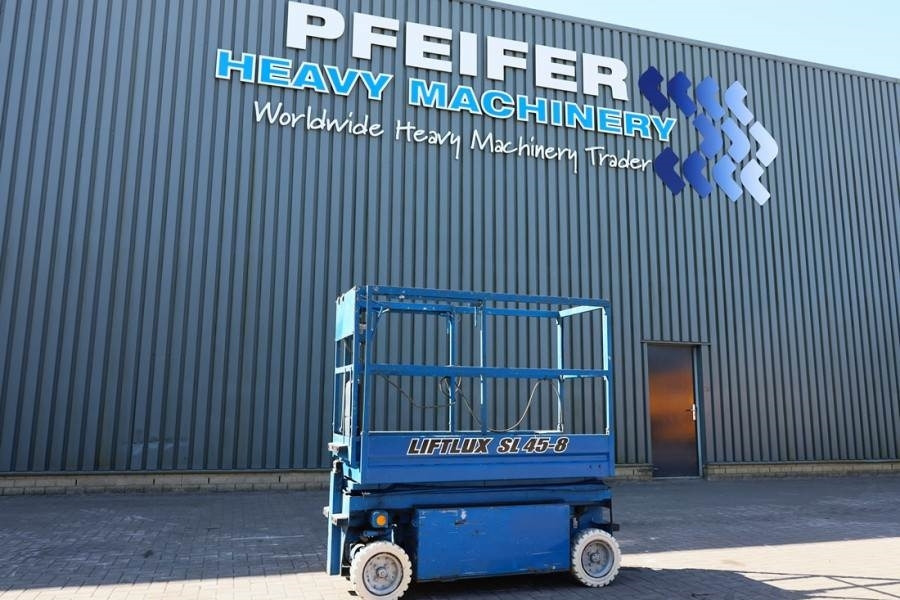 Liftlux SL45-8 Electric, 6.50m Working Height, 220kg Capac - Škarjasta dvižna ploščad: slika 1 Liftlux SL45-8 Electric, 6.50m Working Height, 220kg Capac - Škarjasta dvižna ploščad: slika 1