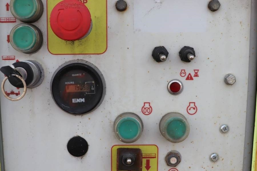 MEC 3392RT-T Diesel, 4x4 Drive, 12m Working Height, 12 - Škarjasta dvižna ploščad: slika 5 MEC 3392RT-T Diesel, 4x4 Drive, 12m Working Height, 12 - Škarjasta dvižna ploščad: slika 5