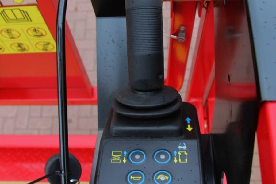 Magni ES1212E Electric, 12m Working Height, 320kg Capaci - Škarjasta dvižna ploščad: slika 5 Magni ES1212E Electric, 12m Working Height, 320kg Capaci - Škarjasta dvižna ploščad: slika 5