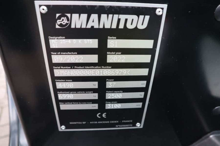 Manitou MC25-4 Valid Inspection, *Guarantee, Diesel, 4x4 D - Terenski viličar: slika 5 Manitou MC25-4 Valid Inspection, *Guarantee, Diesel, 4x4 D - Terenski viličar: slika 5