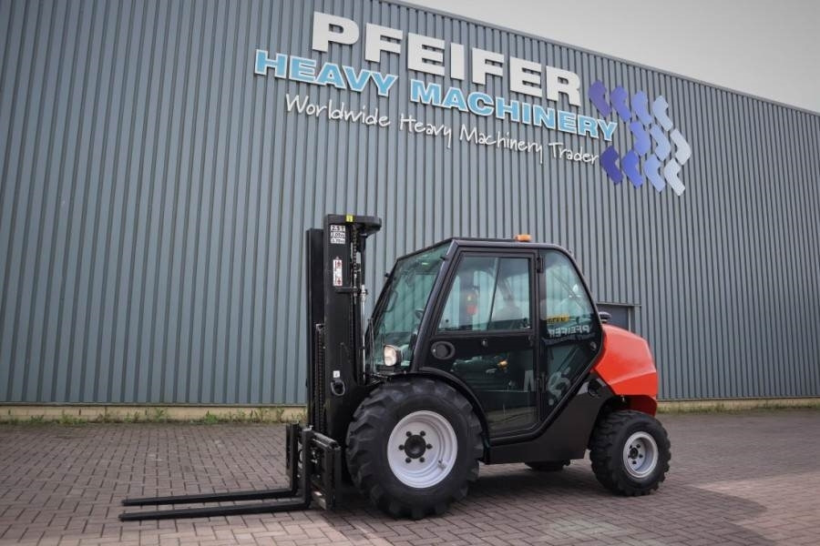 Manitou MC25-4 Valid Inspection, *Guarantee, Diesel, 4x4 D - Terenski viličar: slika 1 Manitou MC25-4 Valid Inspection, *Guarantee, Diesel, 4x4 D - Terenski viličar: slika 1