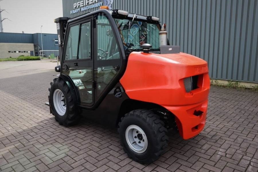 Manitou MC25-4 Valid Inspection, *Guarantee, Diesel, 4x4 D - Terenski viličar: slika 4 Manitou MC25-4 Valid Inspection, *Guarantee, Diesel, 4x4 D - Terenski viličar: slika 4