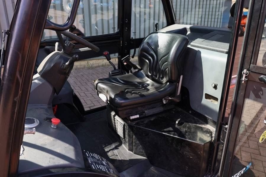 Manitou MC25-4 Valid Inspection, *Guarantee, Diesel, 4x4 D - Terenski viličar: slika 4 Manitou MC25-4 Valid Inspection, *Guarantee, Diesel, 4x4 D - Terenski viličar: slika 4
