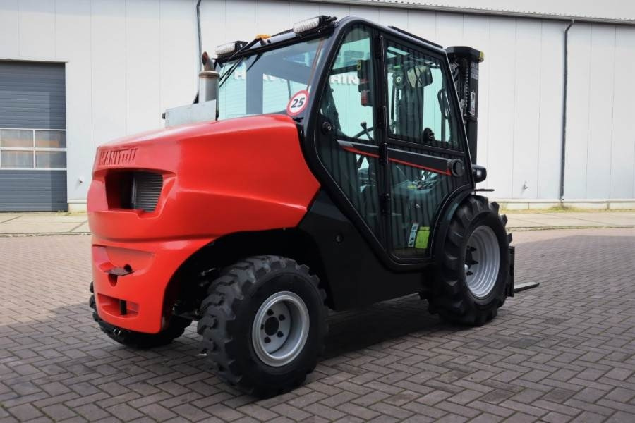 Manitou MC25-4 Valid Inspection, *Guarantee, Diesel, 4x4 - Terenski viličar: slika 2 Manitou MC25-4 Valid Inspection, *Guarantee, Diesel, 4x4 - Terenski viličar: slika 2
