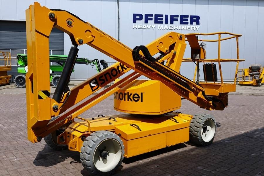 Snorkel A38E Electric, 13.5m Working Height, 6.1m Reach, 2 - Zglobna dvižna ploščad: slika 2 Snorkel A38E Electric, 13.5m Working Height, 6.1m Reach, 2 - Zglobna dvižna ploščad: slika 2