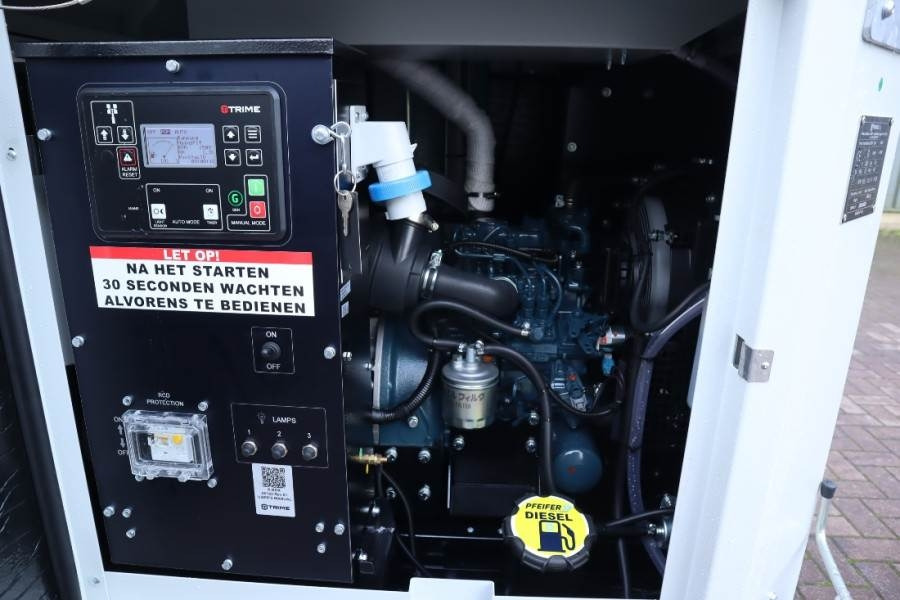 Trime X-BOX 4x320W Valid inspection, *Guarantee! Hydr. V - Razsvetljevalni stolp: slika 4 Trime X-BOX 4x320W Valid inspection, *Guarantee! Hydr. V - Razsvetljevalni stolp: slika 4