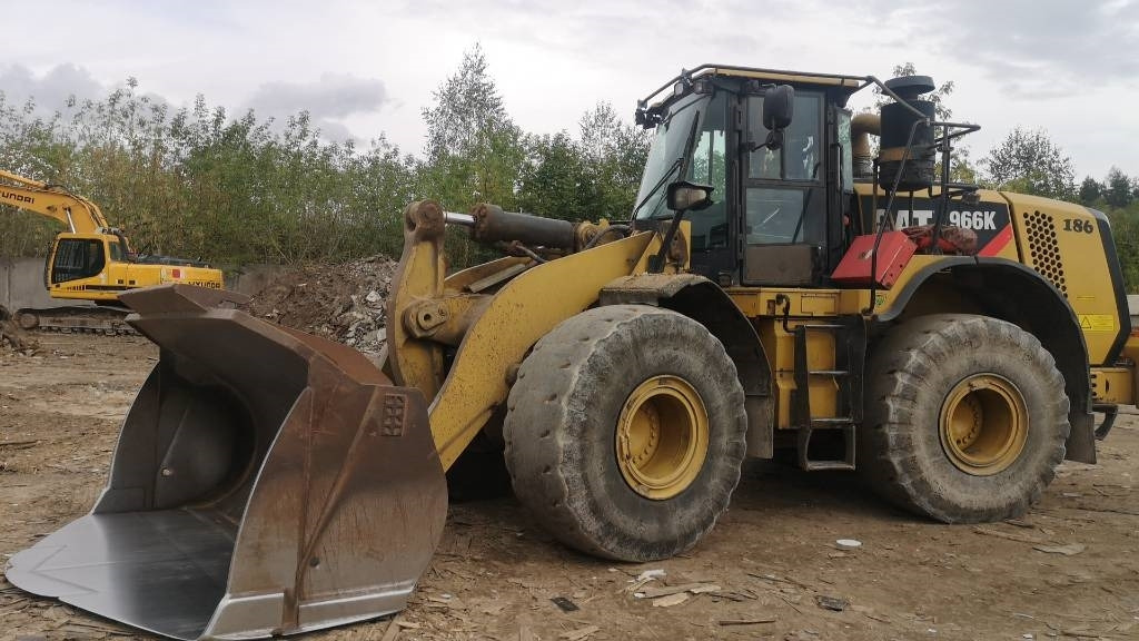 CAT 966 K - Kolesni nakladalec: slika 1 CAT 966 K - Kolesni nakladalec: slika 1