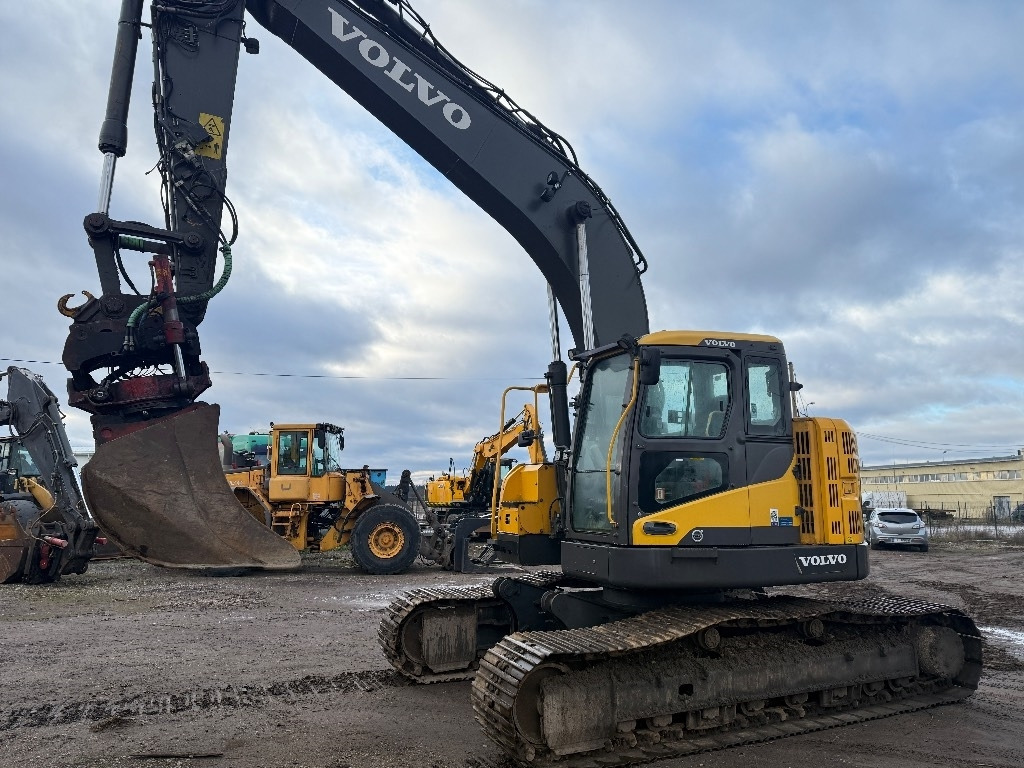 Volvo ECR 235 - Bager goseničar: slika 3 Volvo ECR 235 - Bager goseničar: slika 3