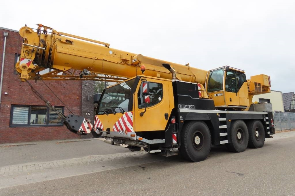 Liebherr LTM 1050-3.1 - Avtodvigalo za vse namene: slika 1 Liebherr LTM 1050-3.1 - Avtodvigalo za vse namene: slika 1
