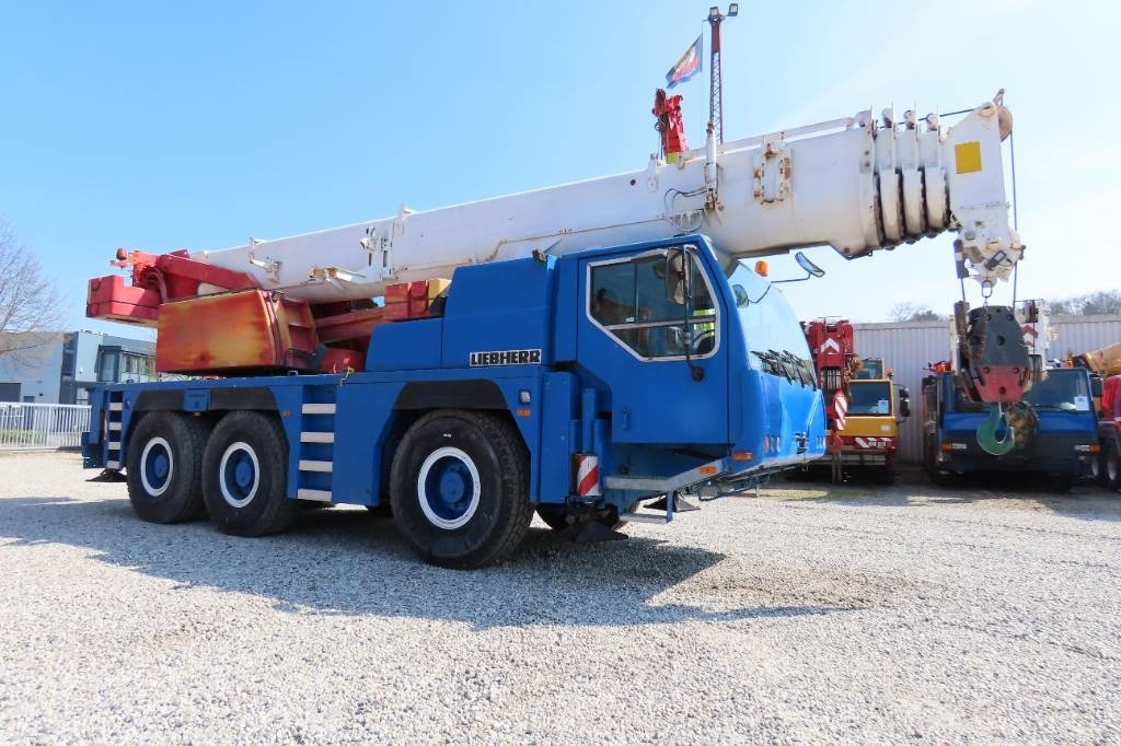Liebherr LTM 1055-1 - Avtodvigalo za vse namene: slika 2 Liebherr LTM 1055-1 - Avtodvigalo za vse namene: slika 2