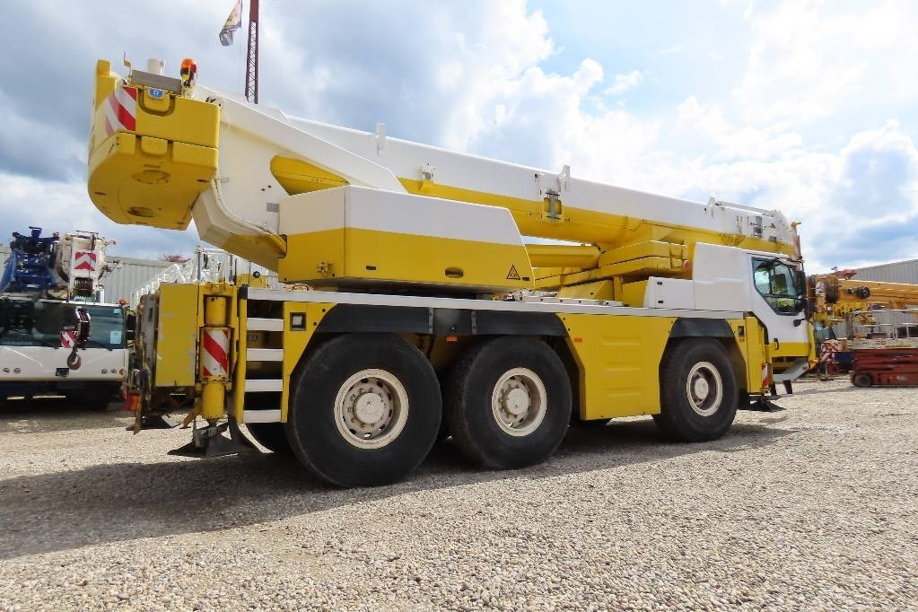 Liebherr LTM 1055-3.2 - Avtodvigalo za vse namene: slika 3 Liebherr LTM 1055-3.2 - Avtodvigalo za vse namene: slika 3