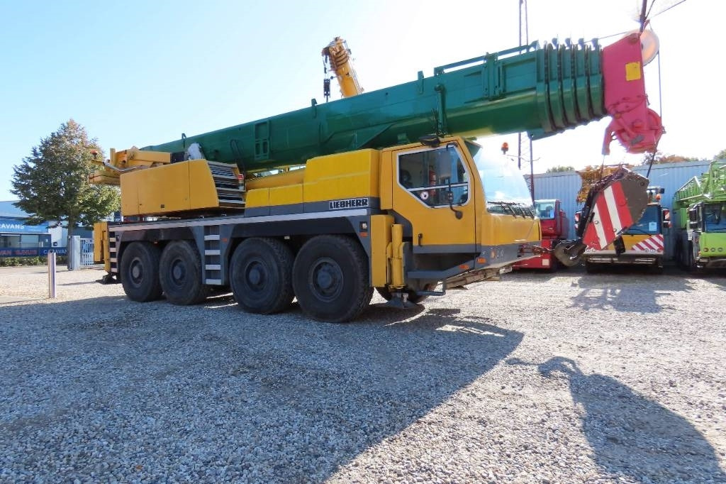 Liebherr LTM 1100-4.1 - Avtodvigalo za vse namene: slika 2 Liebherr LTM 1100-4.1 - Avtodvigalo za vse namene: slika 2