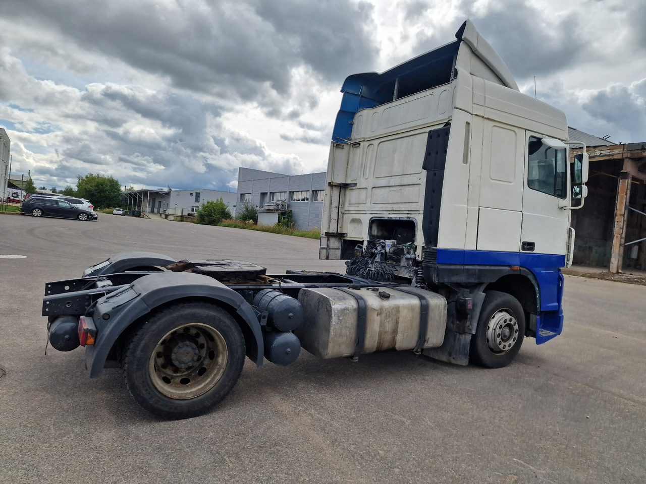 DAF 95.430 XF Euro2 manual - Vlačilec: slika 3 DAF 95.430 XF Euro2 manual - Vlačilec: slika 3