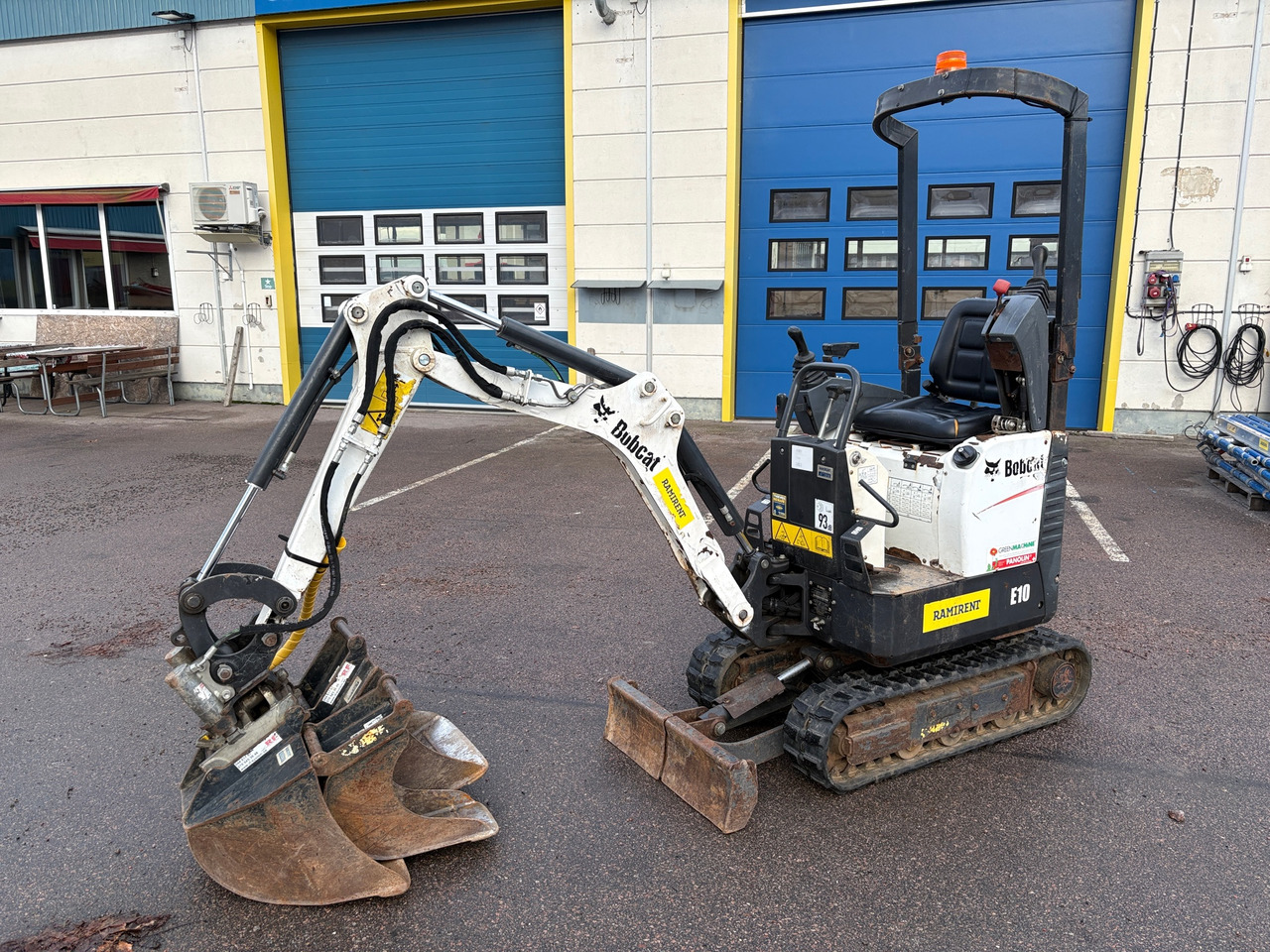 Bobcat E10 - Bager: slika 1 Bobcat E10 - Bager: slika 1