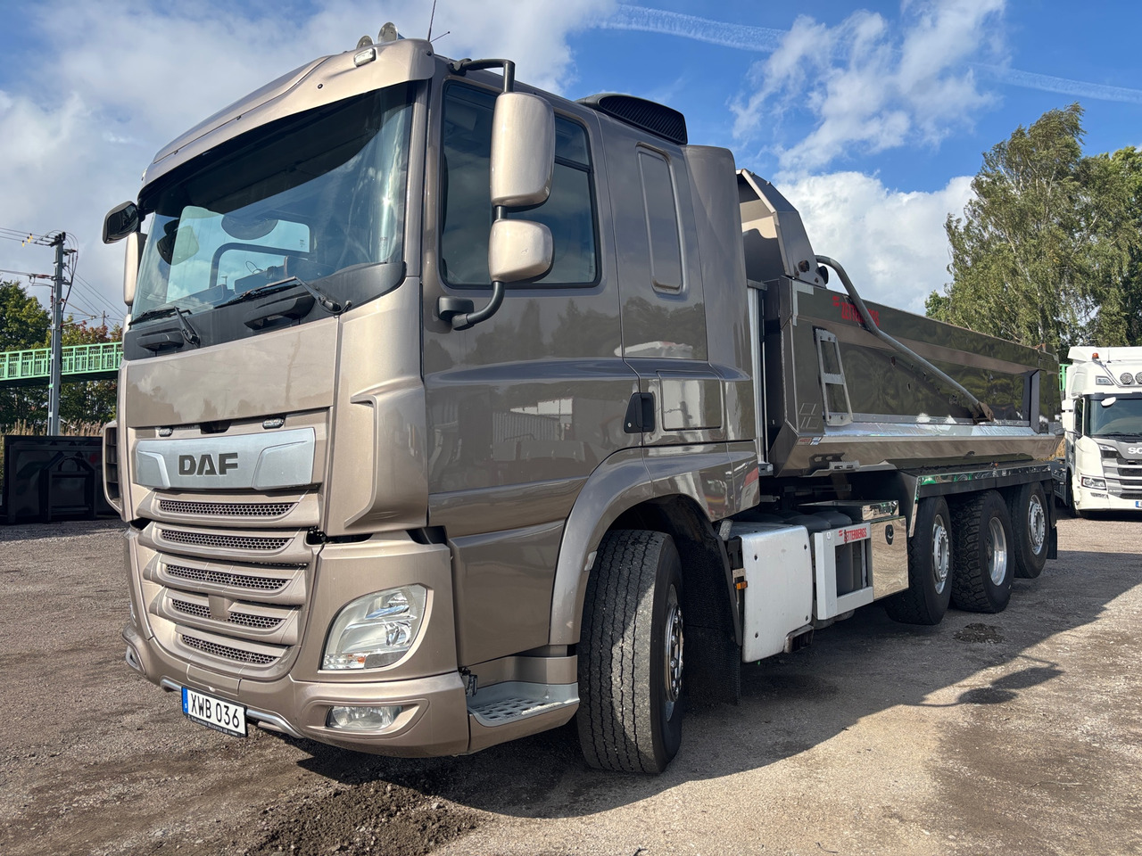 DAF CF 530 8x2*6 - Tovornjak prekucnik: slika 1 DAF CF 530 8x2*6 - Tovornjak prekucnik: slika 1