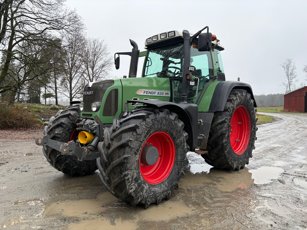 Fendt 820 Vario TMS - Traktor: slika 1 Fendt 820 Vario TMS - Traktor: slika 1