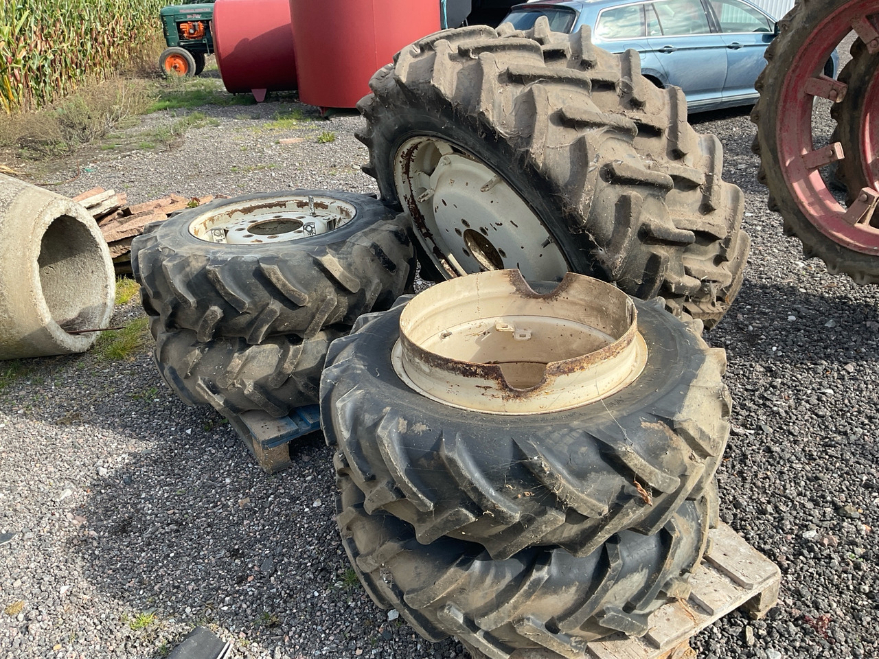 Hjul Michelin till Valmet 705 6st - Guma za Kmetijski stroj: slika 1 Hjul Michelin till Valmet 705 6st - Guma za Kmetijski stroj: slika 1