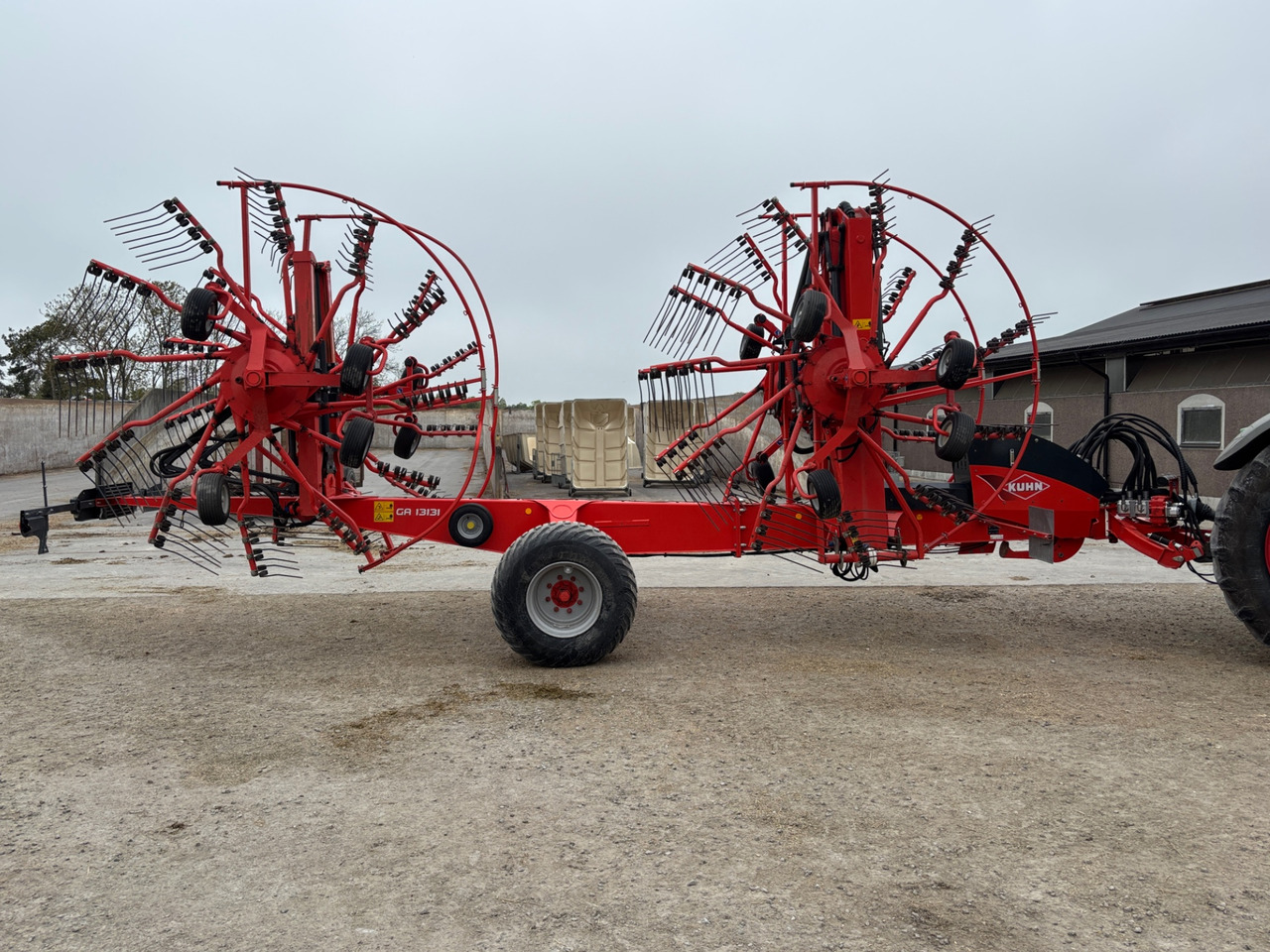 Kuhn GA 13131 - Obračalnik/ Zgrabljalnik: slika 1 Kuhn GA 13131 - Obračalnik/ Zgrabljalnik: slika 1