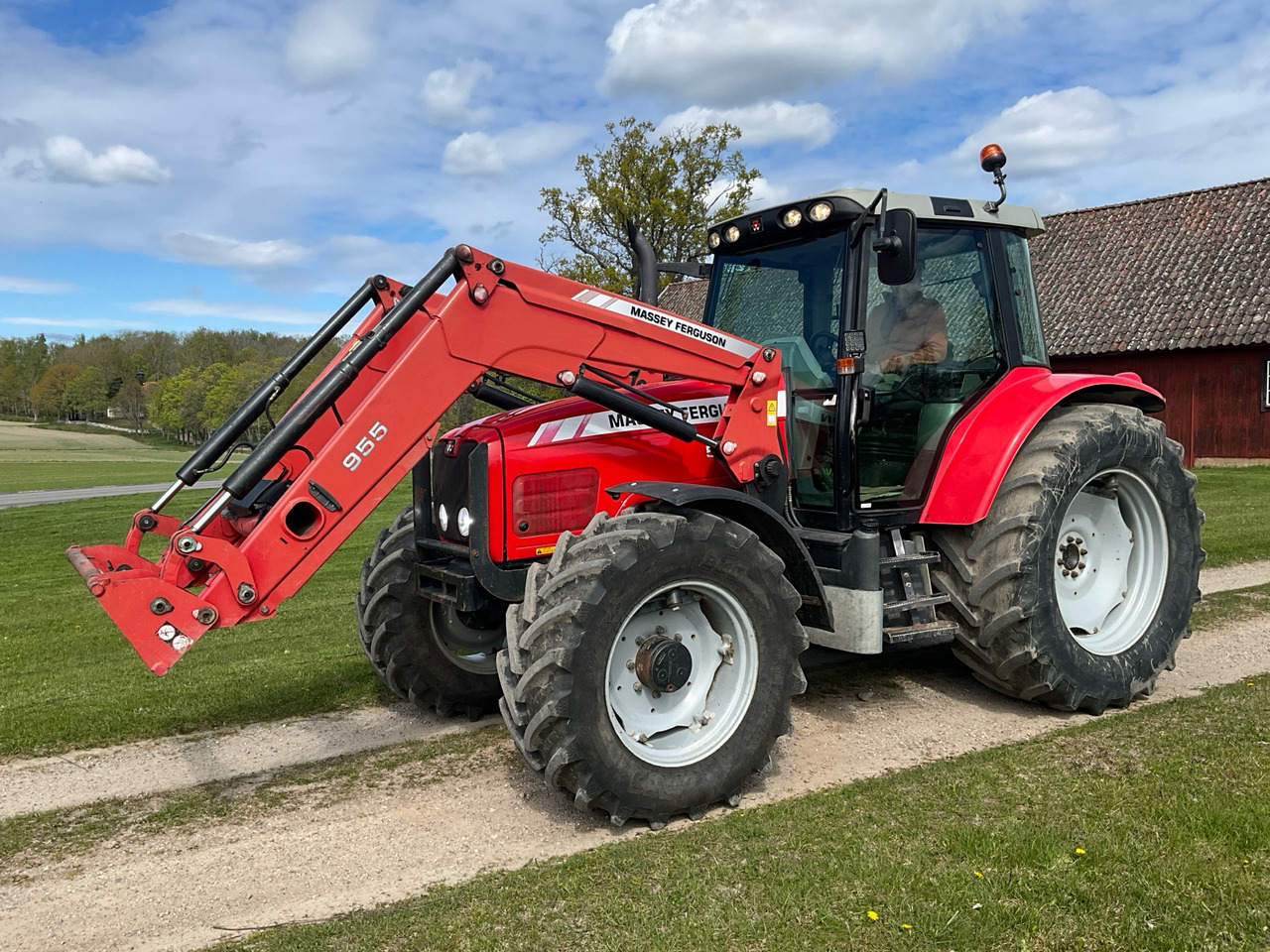 Massey Ferguson 5465 - Traktor: slika 1 Massey Ferguson 5465 - Traktor: slika 1