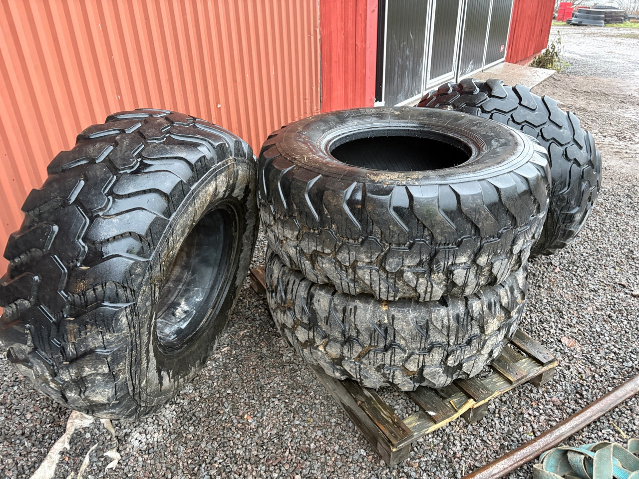 Mitas 405/70 R20 - Guma za Gradbeni stroj: slika 1 Mitas 405/70 R20 - Guma za Gradbeni stroj: slika 1