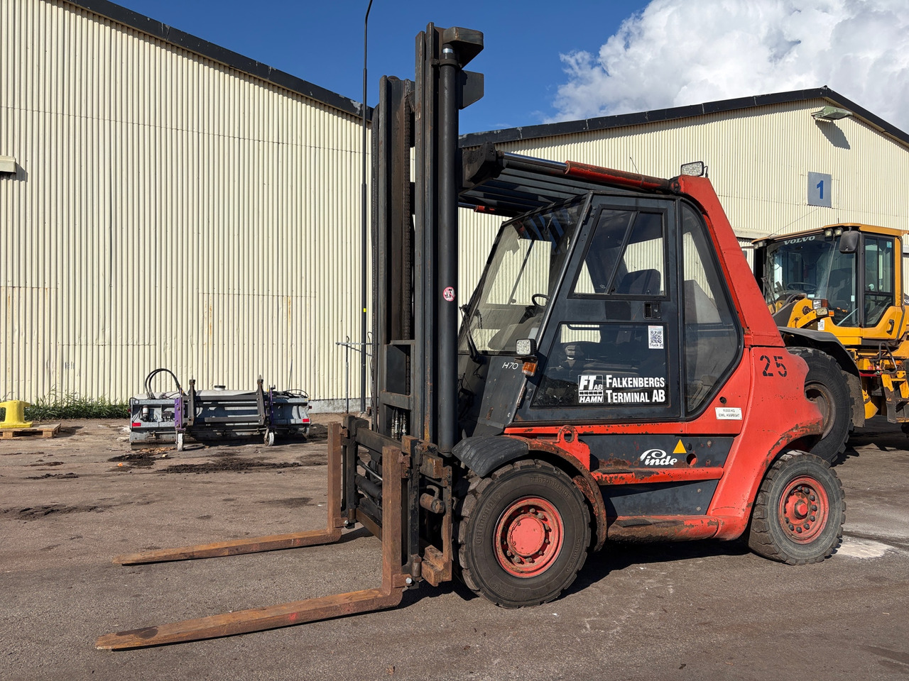 Linde H70D - Oprema za rokovanje z materiali: slika 1 Linde H70D - Oprema za rokovanje z materiali: slika 1