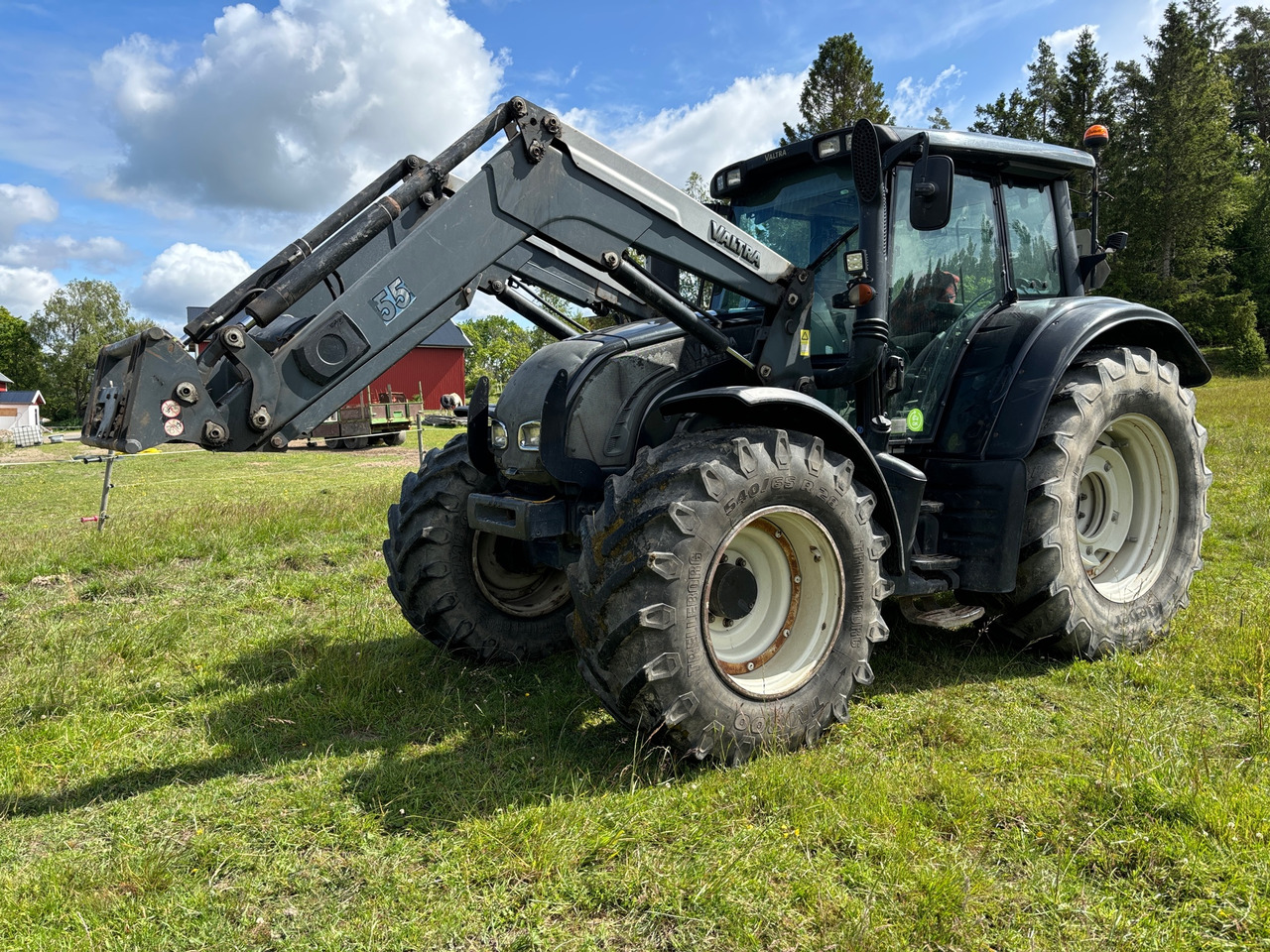 Valtra N142 - Traktor: slika 1 Valtra N142 - Traktor: slika 1