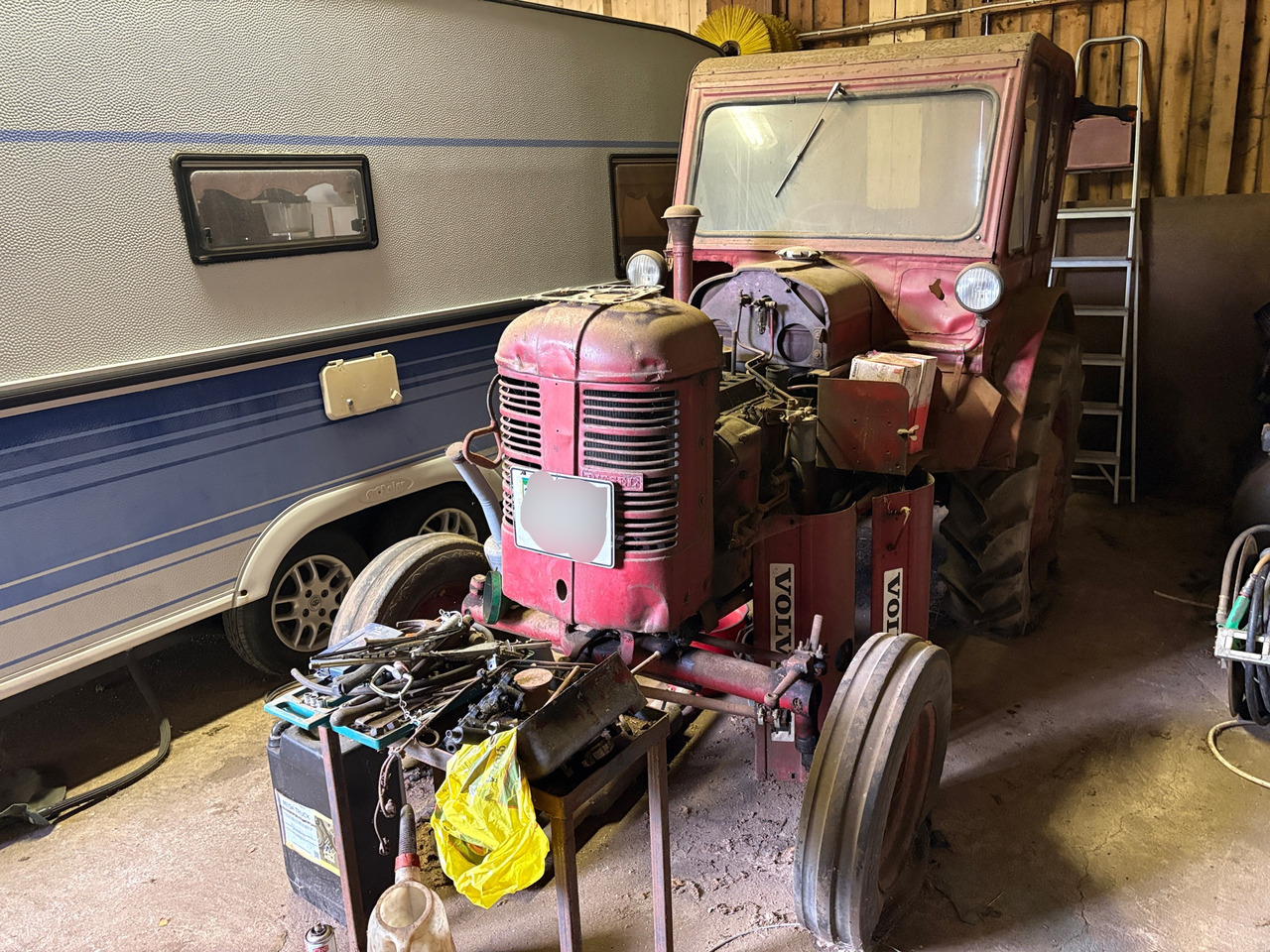 Volvo BM 230 - Traktor: slika 1 Volvo BM 230 - Traktor: slika 1