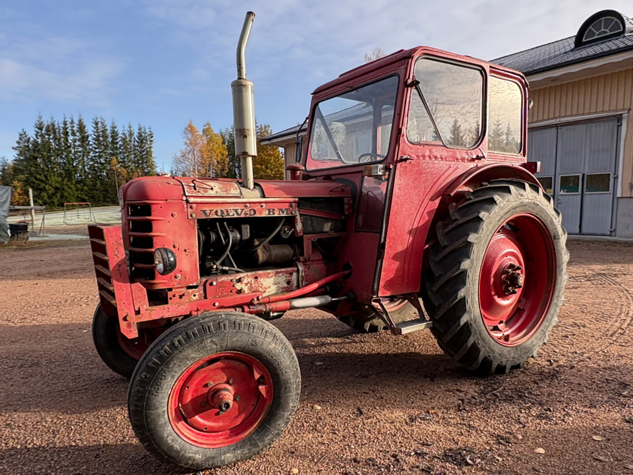 Volvo BM 350 - Traktor: slika 1 Volvo BM 350 - Traktor: slika 1