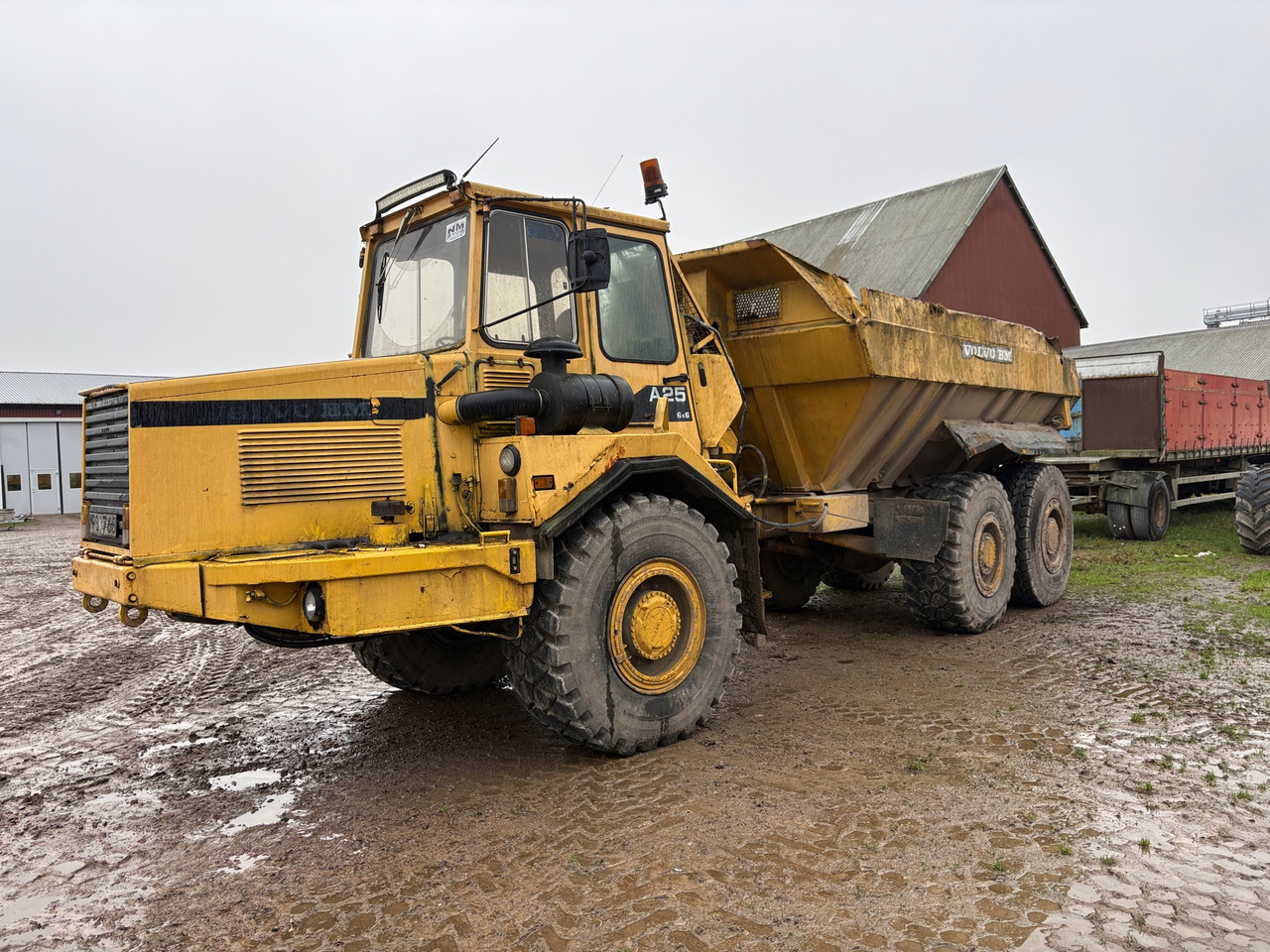 Volvo BM A25/ 5350 B 6X6 - Demper: slika 1 Volvo BM A25/ 5350 B 6X6 - Demper: slika 1