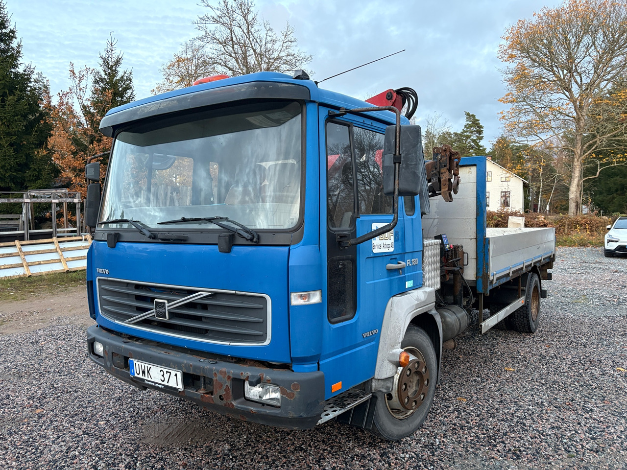 Volvo FL 180 - Tovornjak z dvigalom: slika 1 Volvo FL 180 - Tovornjak z dvigalom: slika 1
