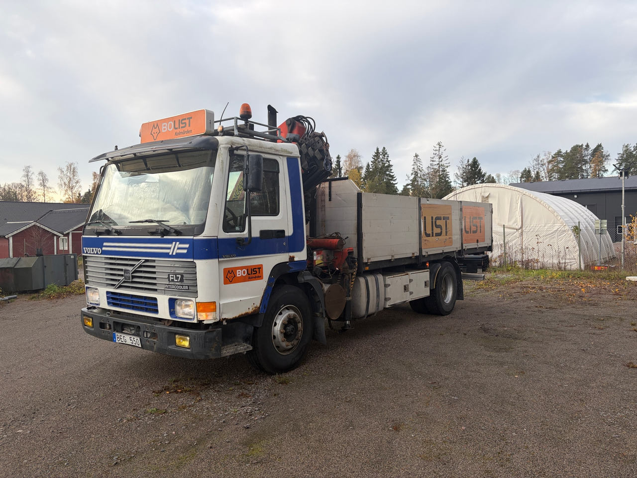 Volvo FL7 - Tovornjak z dvigalom: slika 1 Volvo FL7 - Tovornjak z dvigalom: slika 1