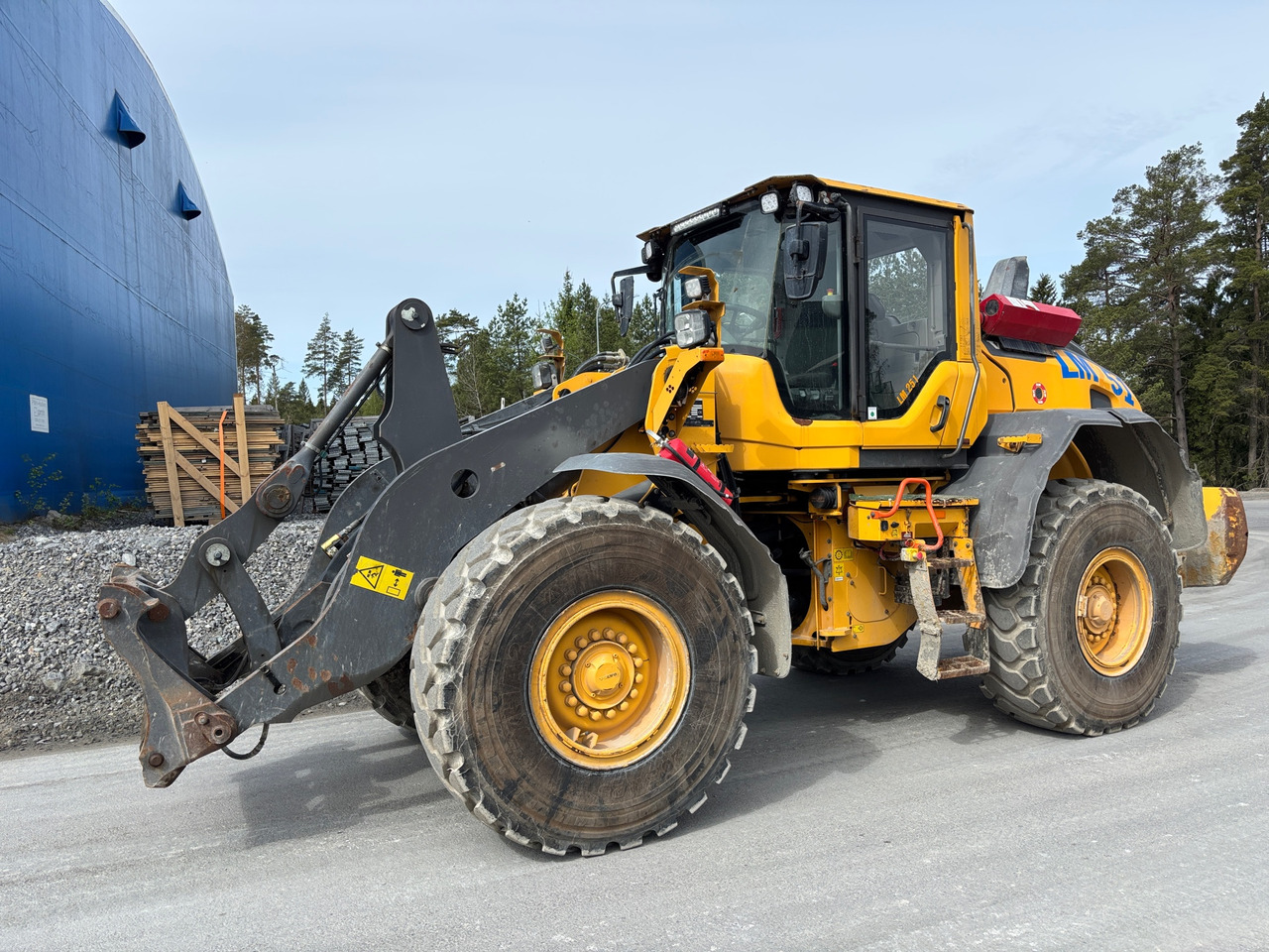 Volvo L90H - Kolesni nakladalec: slika 1 Volvo L90H - Kolesni nakladalec: slika 1
