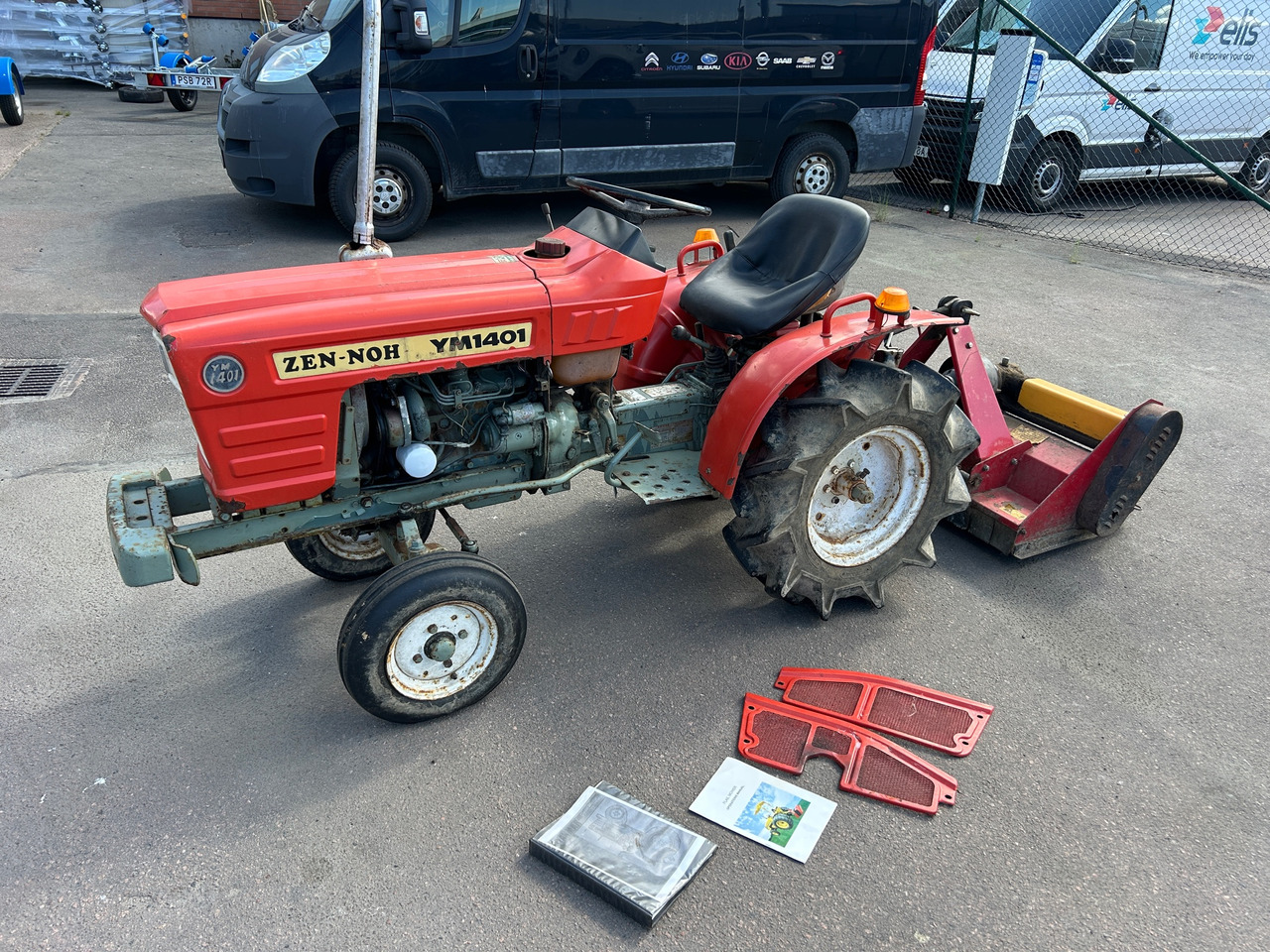 Yanmar YM1401 - Traktor: slika 1 Yanmar YM1401 - Traktor: slika 1