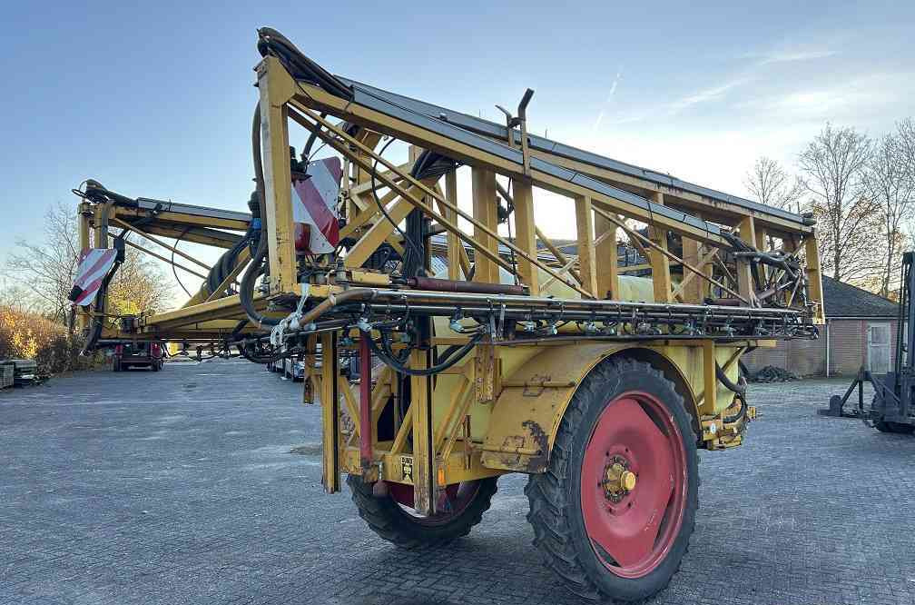 Dubex mentor 9804 - Vlečna škropilnica: slika 5 Dubex mentor 9804 - Vlečna škropilnica: slika 5