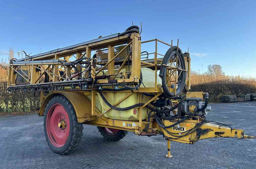 Dubex mentor 9804 - Vlečna škropilnica: slika 3 Dubex mentor 9804 - Vlečna škropilnica: slika 3